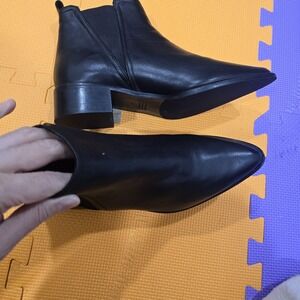 Fabianelli Black Leather Pointed Toe Ankle BootsMade in Italy - Women's Size 8